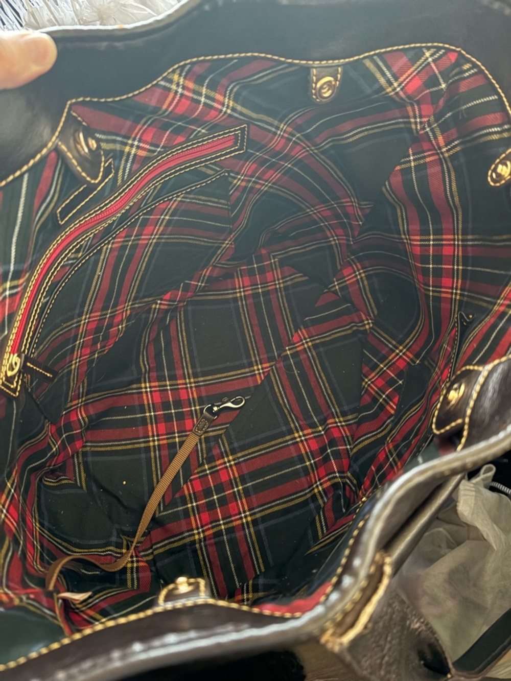 Sold unlisted 👜Vintage Dooney & Bourke All Weather Leather Shoulder Bag AWL - Picture 4 of 7